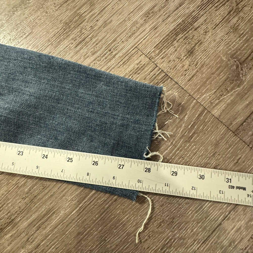 Good American Jeans Womens 0 25 Blue Denim Good Waist 24x28 Distressed Casual - Picture 10 of 12